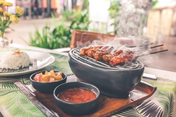Maîtriser l'utilisation de la plancha inox: astuces et recettes